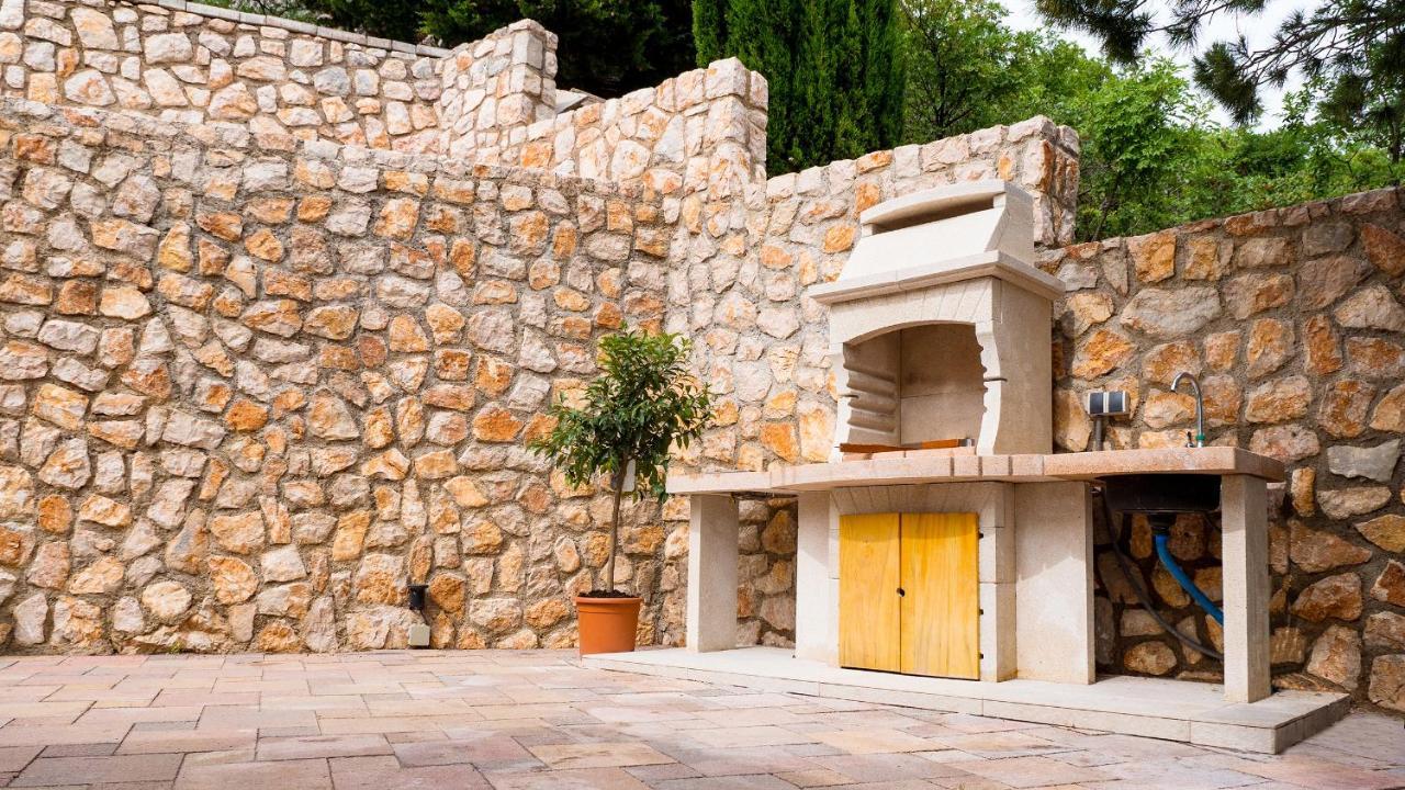 Villa Relax , With Seaview And Two Pools Near Beach Stari Grad Exterior foto
