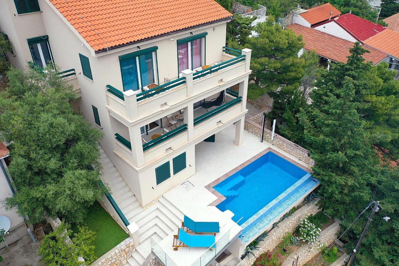 Villa Relax , With Seaview And Two Pools Near Beach Stari Grad Exterior foto