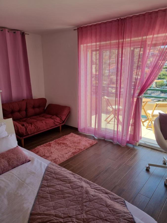 Villa Relax , With Seaview And Two Pools Near Beach Stari Grad Exterior foto